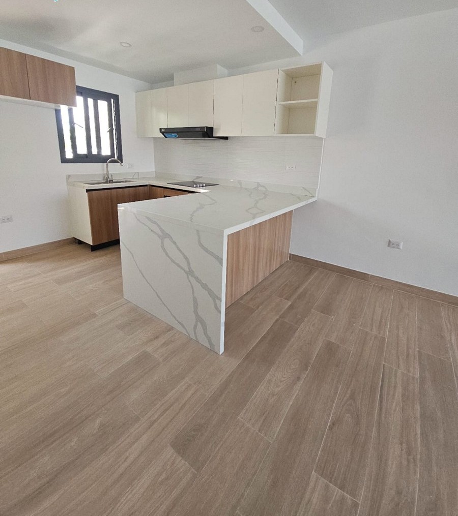 2 BEDROOM CONDO AT SAUSALITO BY THE BEACH