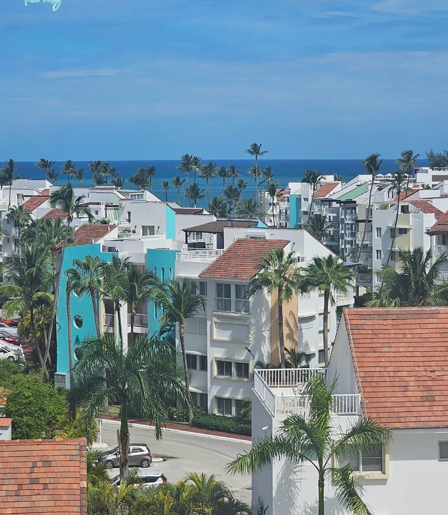 FURNISHED 3 BEDROOM OCEAN VIEW PENTHOUSE