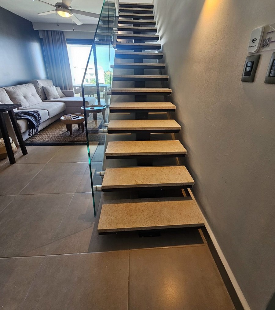 FURNISHED 3 BEDROOM OCEAN VIEW PENTHOUSE