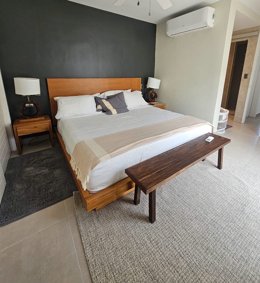 FURNISHED 3 BEDROOM OCEAN VIEW PENTHOUSE