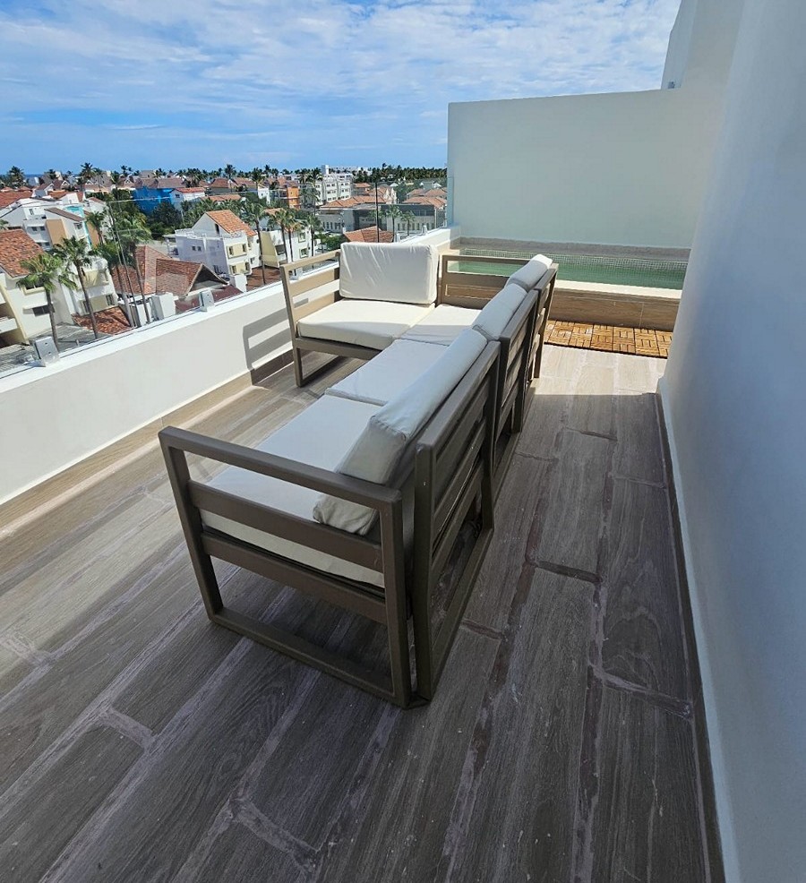 FURNISHED 3 BEDROOM OCEAN VIEW PENTHOUSE